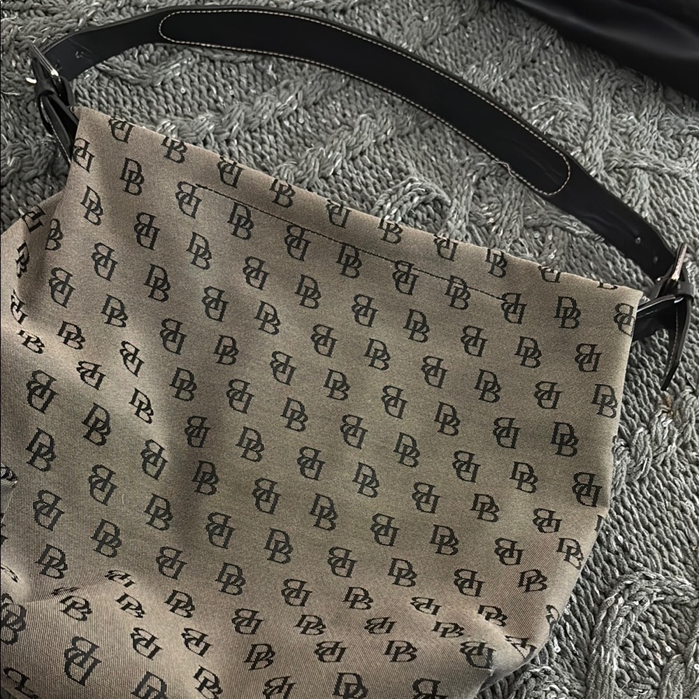 Y2K Dooney & Bourke Shoulder Bag